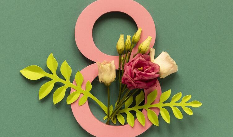 Поздравляем с Международным женским днём! 🌷